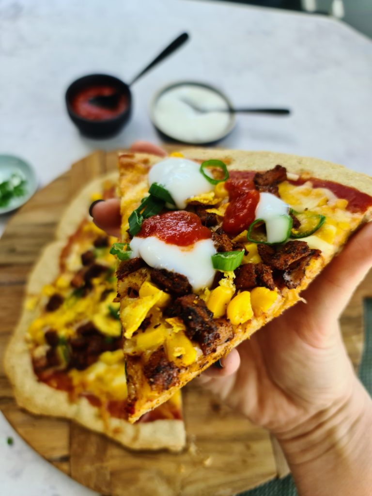 Sprø quinoapizza med tacotopping