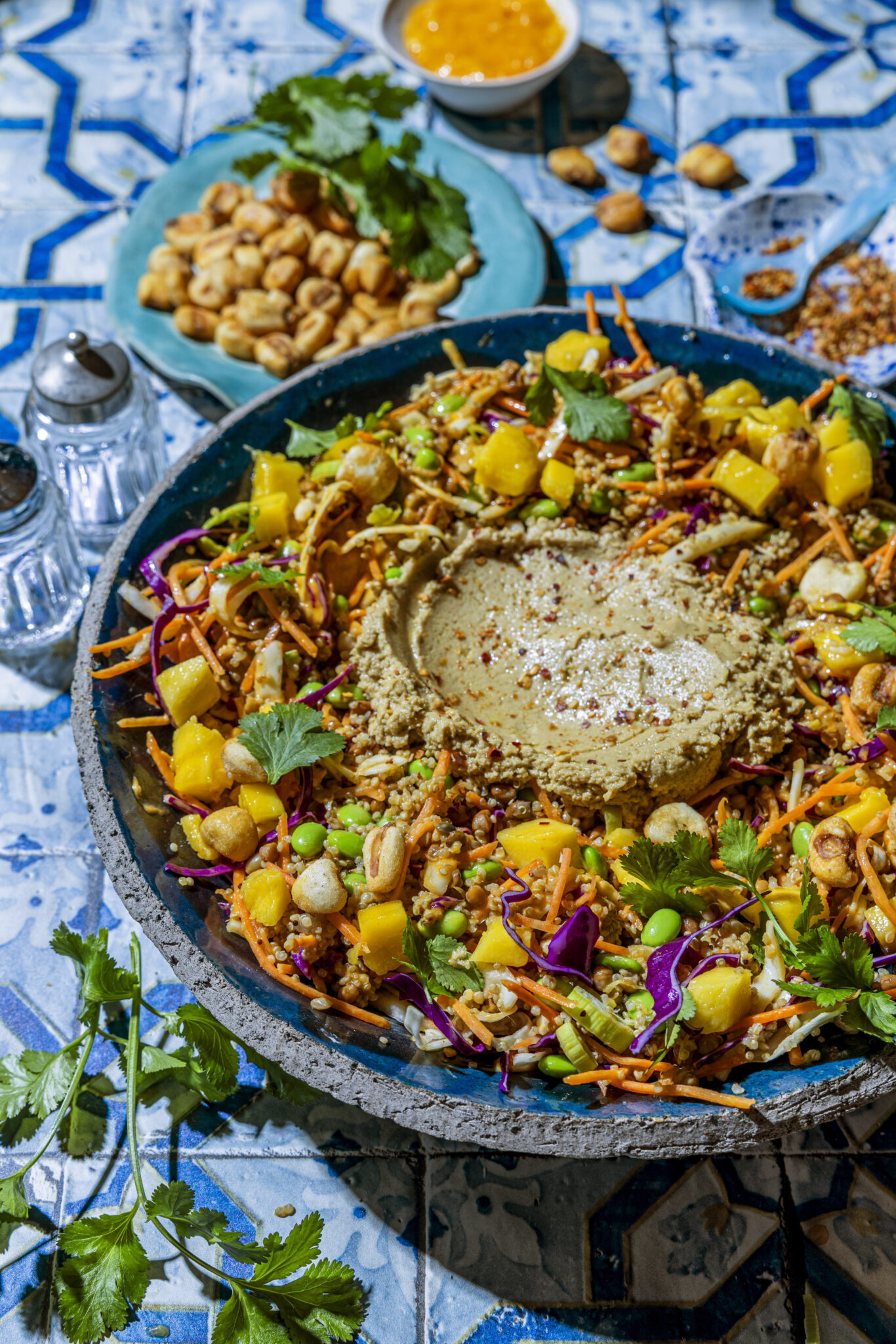 Crunchy mangosalat, knallgod og superrask